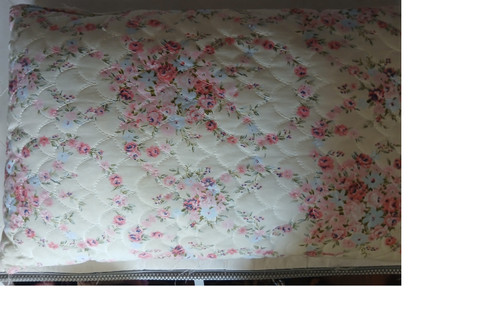 بالش تکی لایکو،پارچه تترون لایکو دوزی شده،.سایز ۶۵در ۴۲. وزن ۹۵۰ گرم