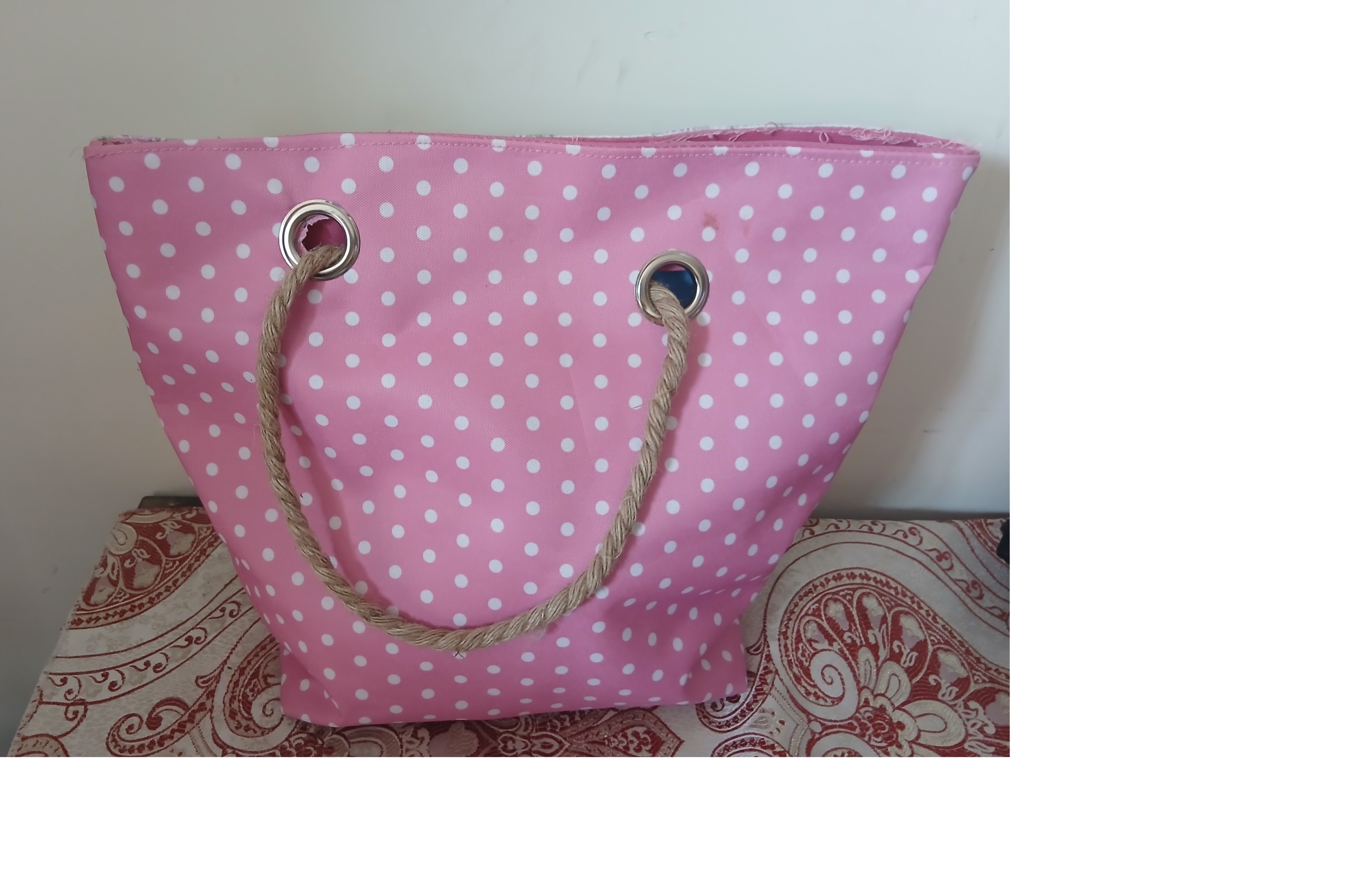 پشت کیف جانماز دخترانه. طول ۳۰ عرض ۳۵