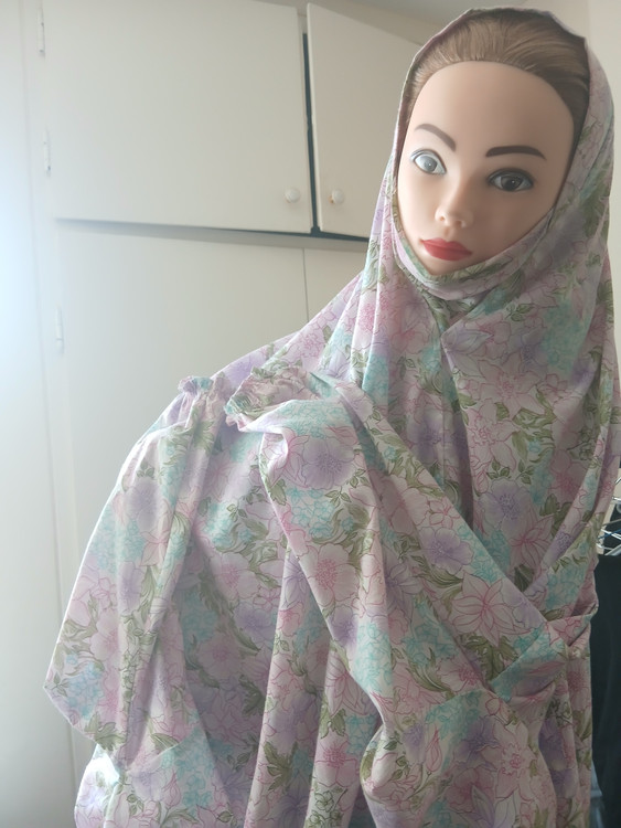 چادر نماز آستین دا،رتترون سرمد درجه ۱ . قد ۱۶۵