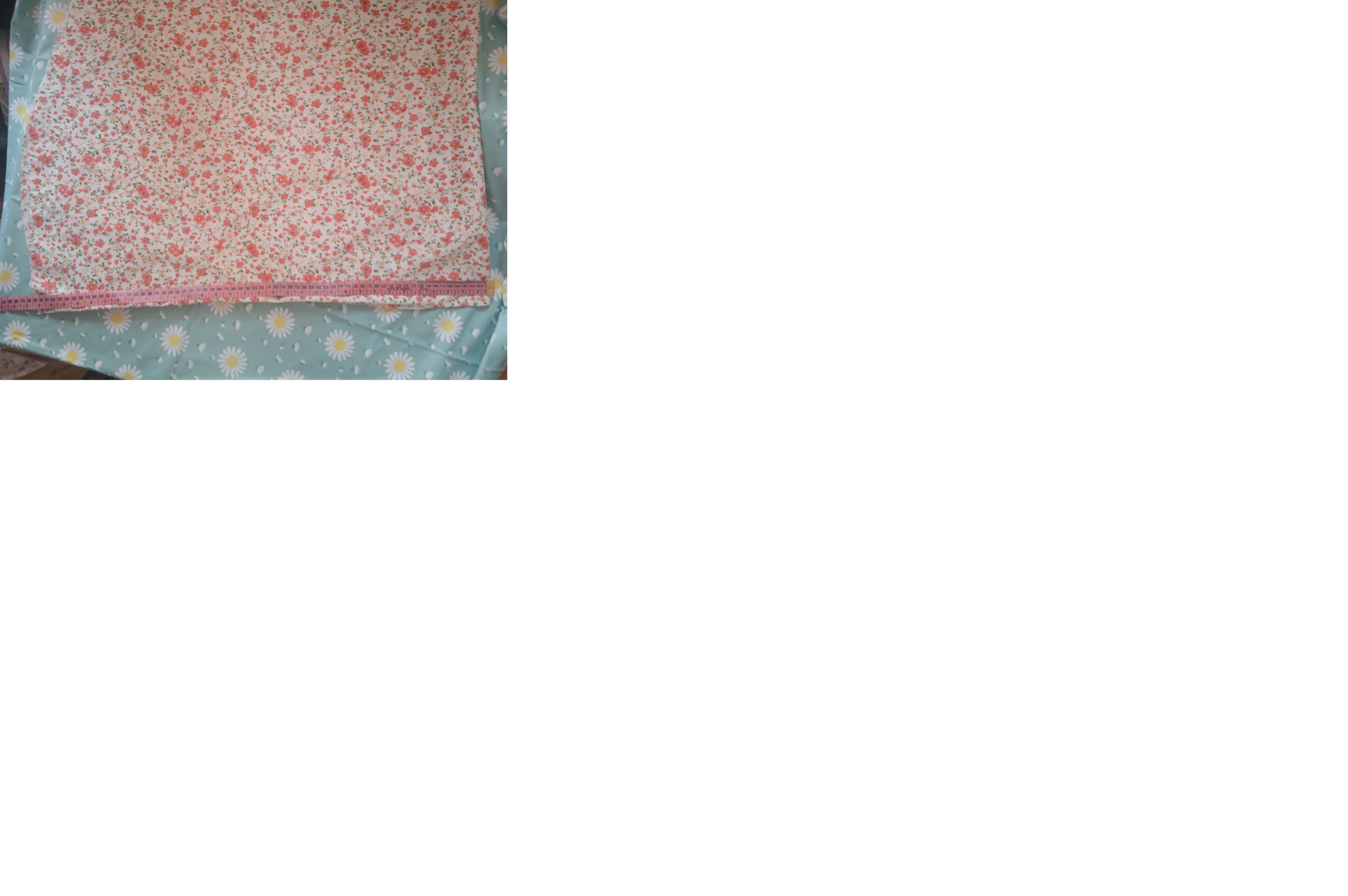 قد مقنعه ۶۵ سانت ، مقدار پارچه یک متر و ۳۰ سانت عرض۱۱۰. دوخت به روش چادر