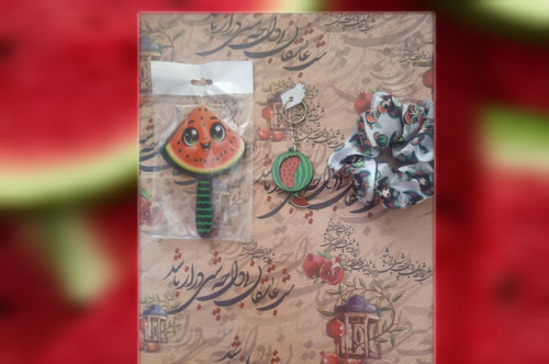 ست یلدایی مدل 1،کش سکرانچی ، آینه و جا کلیدی چوبی