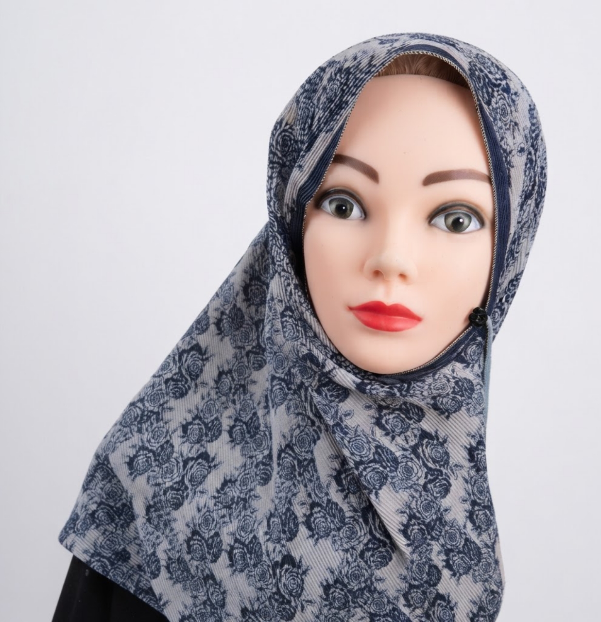 شال  برشکا  پاییزی منگوله دار و لبه زری